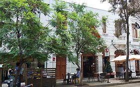 Apt Barrio Historico 3 Min Metro, Wifi, Netflik, Comodidad